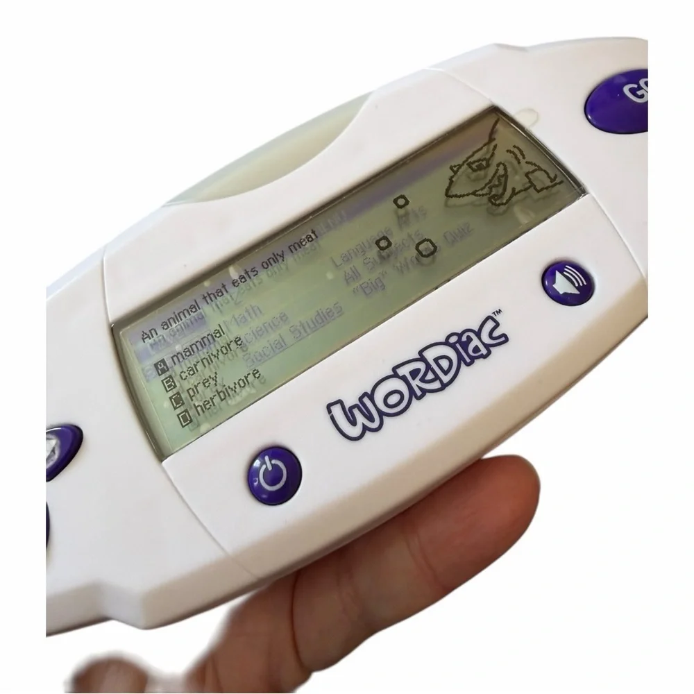 Educational Insights Wordiac English Language Vocabulary Handheld Game Open Box
